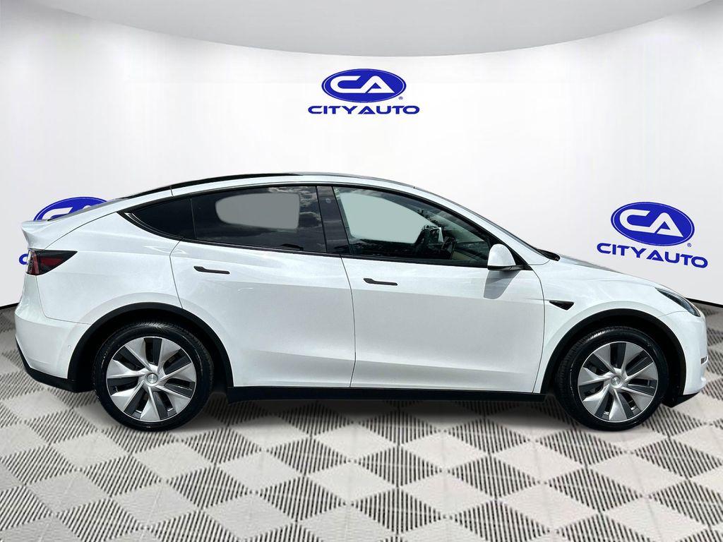 Used 2021 Tesla Model Y Long Range with VIN 5YJYGDEE2MF181166 for sale in Murfreesboro, TN