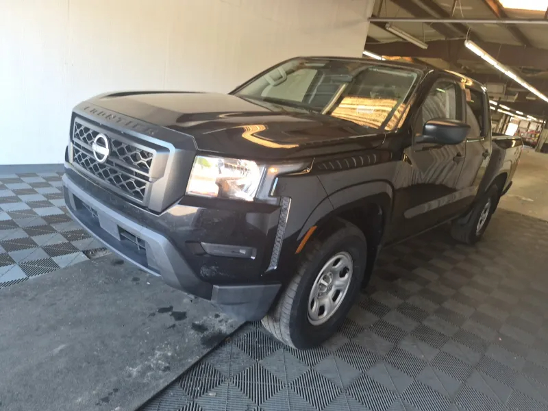 2022 Nissan Frontier S Crew Cab 4X2's photo