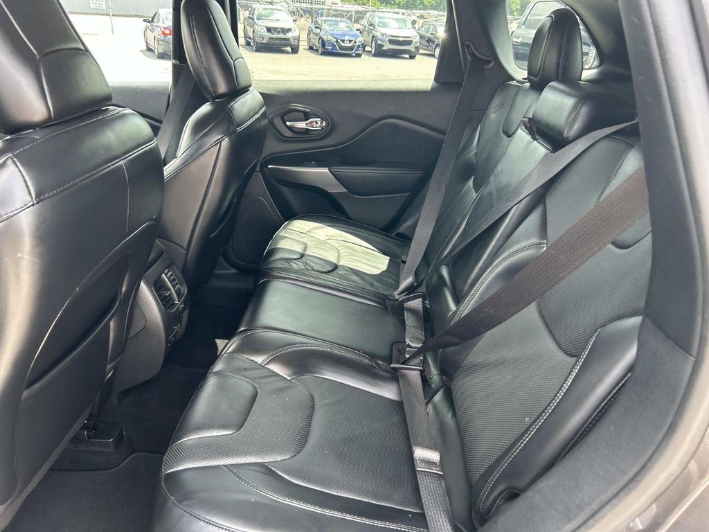Used 2020 Jeep Cherokee SUV