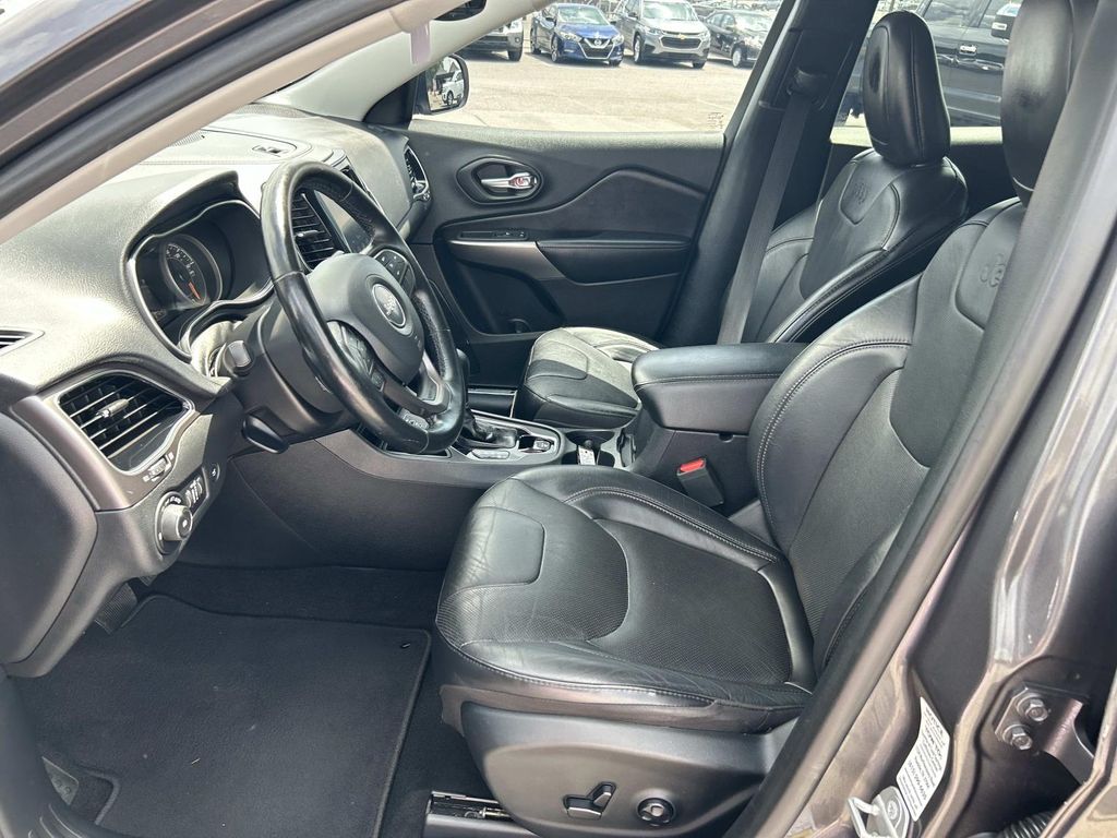 Used 2020 Jeep Cherokee SUV