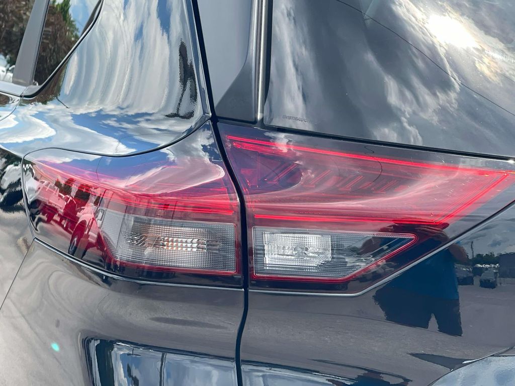 Used 2023 Nissan Rogue SUV