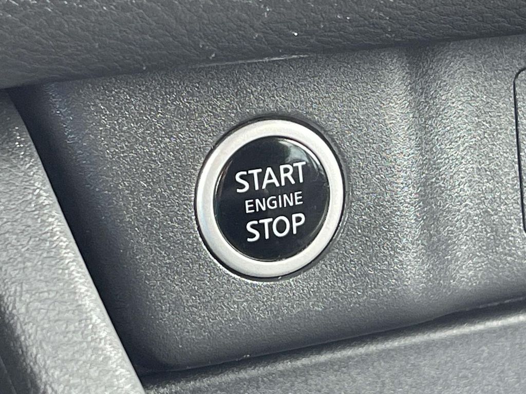 Used 2023 Nissan Rogue SUV
