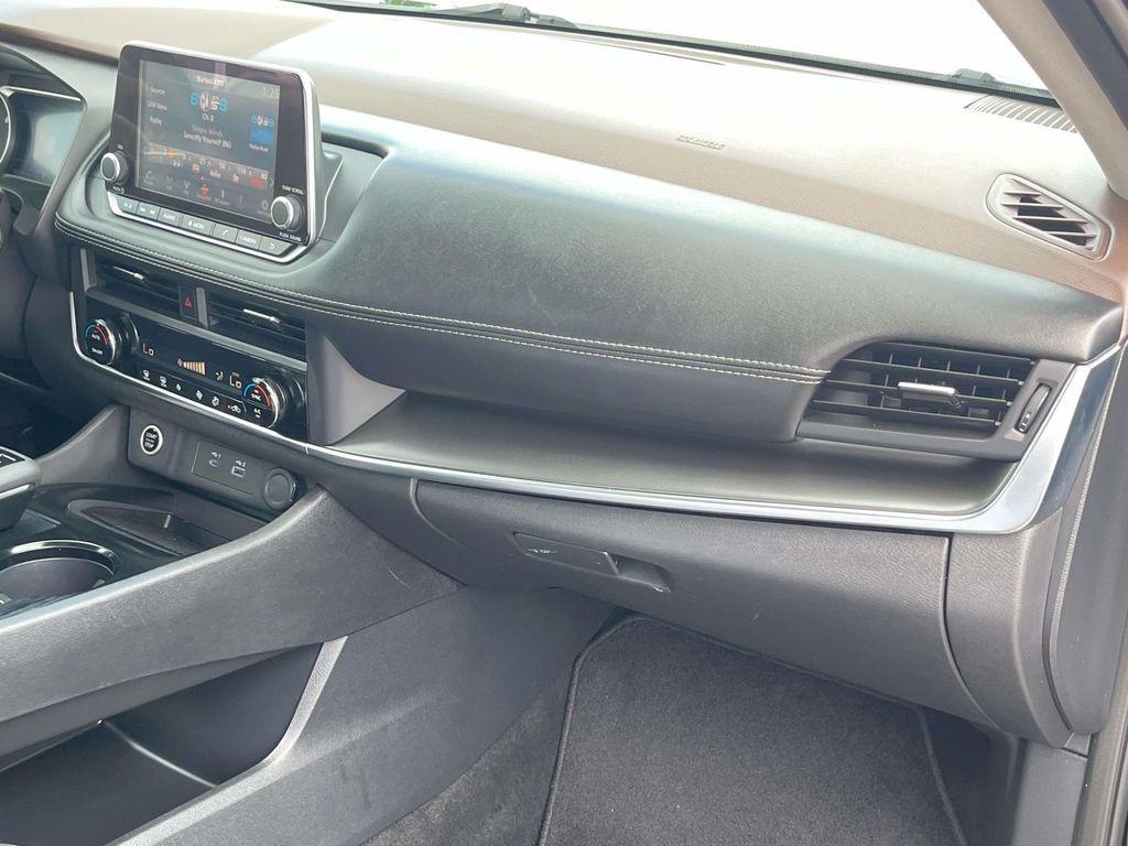 Used 2023 Nissan Rogue SUV