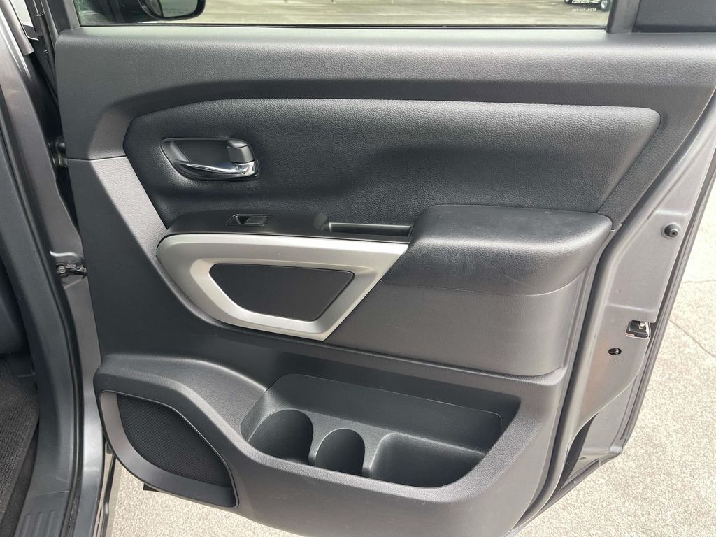 2023 Nissan Titan SV - Photo 29