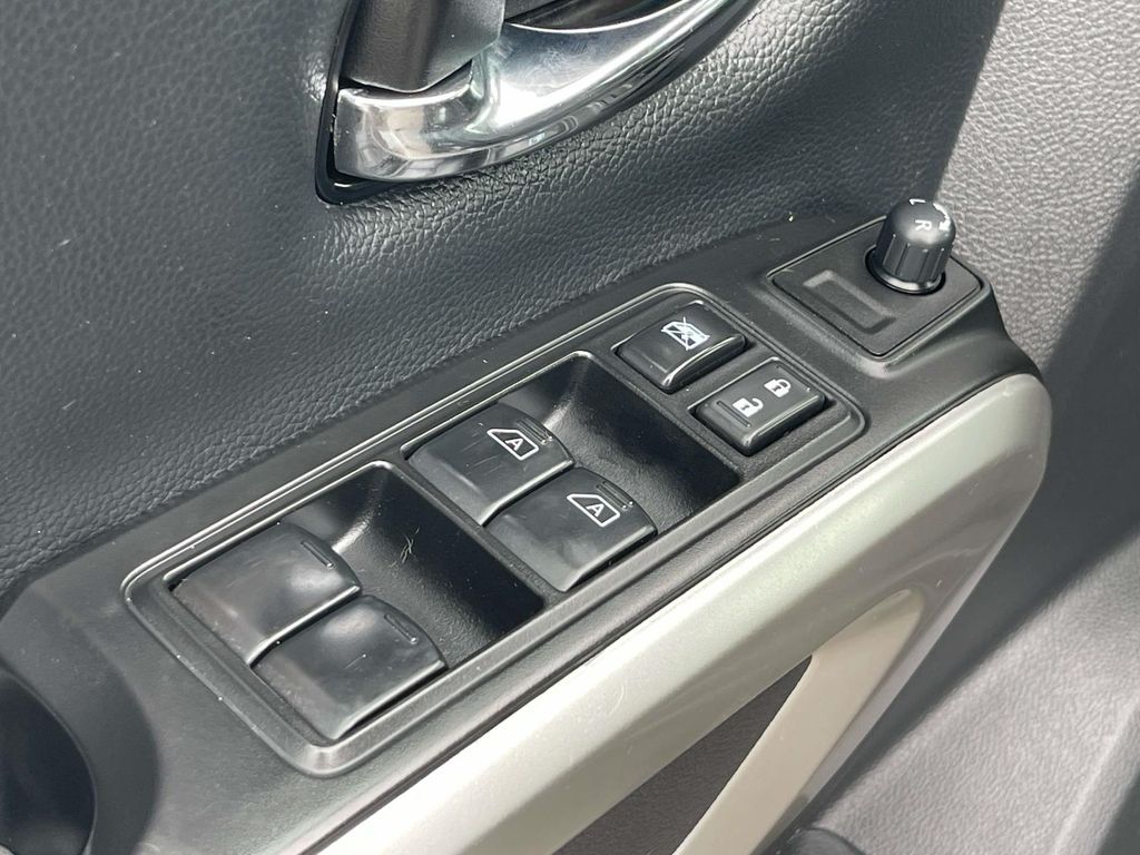 2023 Nissan Titan SV - Photo 35