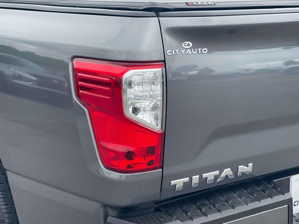 2023 Nissan Titan SV - Photo 13