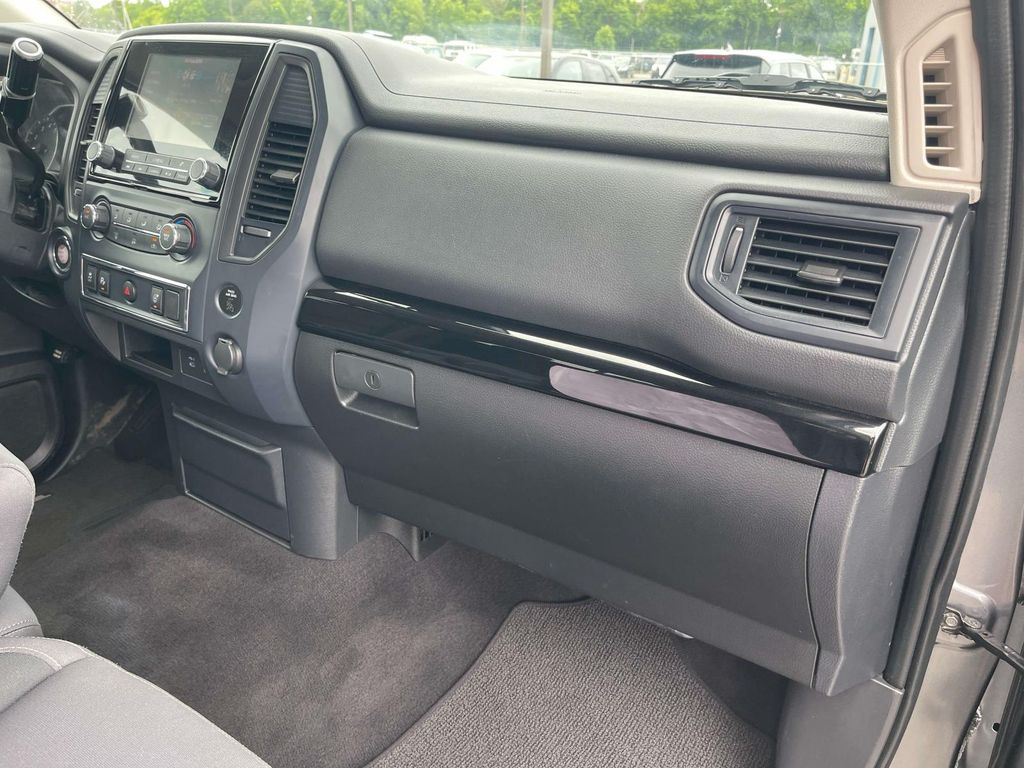 2023 Nissan Titan SV - Photo 32