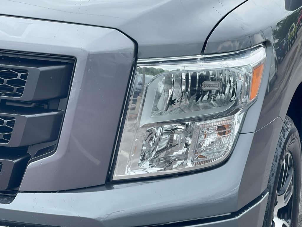 2023 Nissan Titan SV - Photo 11