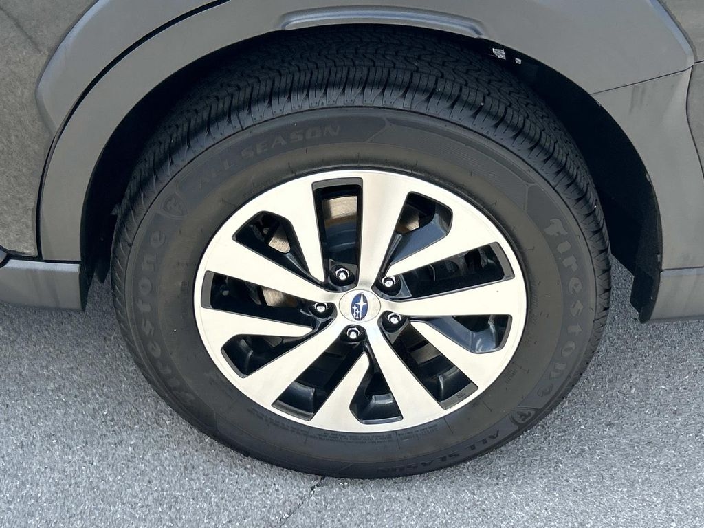 2023 Subaru Outback Premium - Photo 17