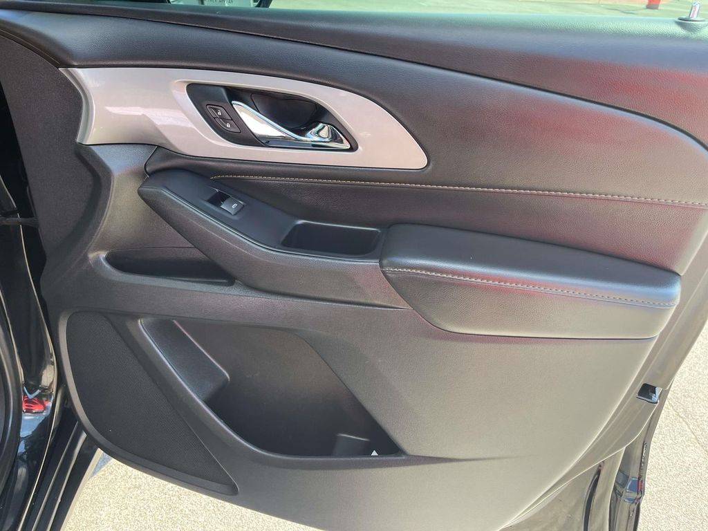 Used 2020 Chevrolet Traverse SUV