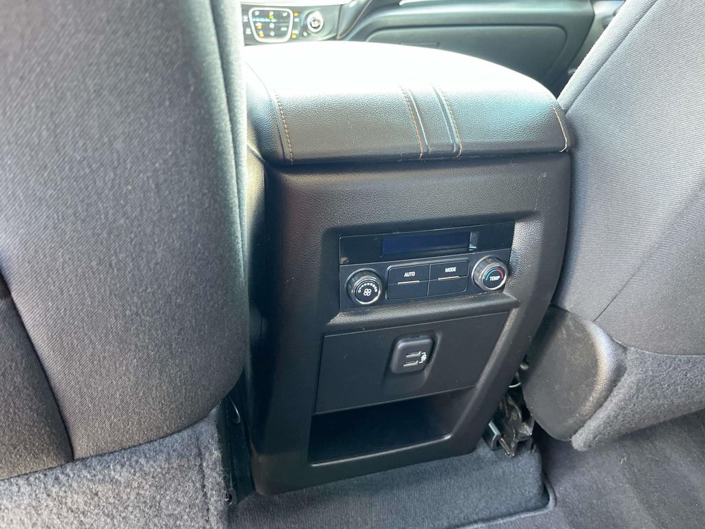Used 2020 Chevrolet Traverse SUV