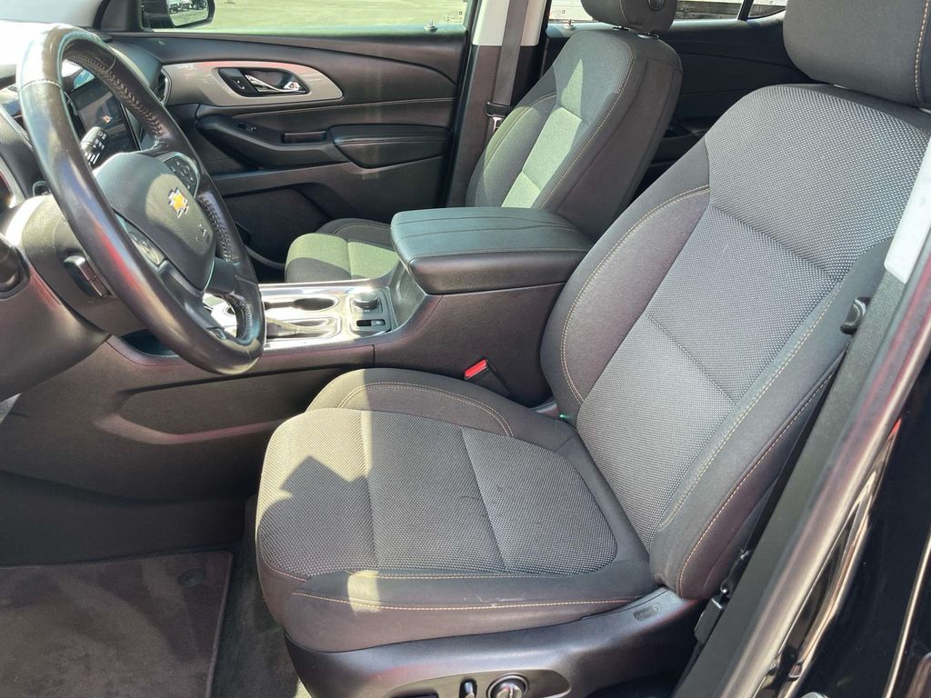 Used 2020 Chevrolet Traverse SUV