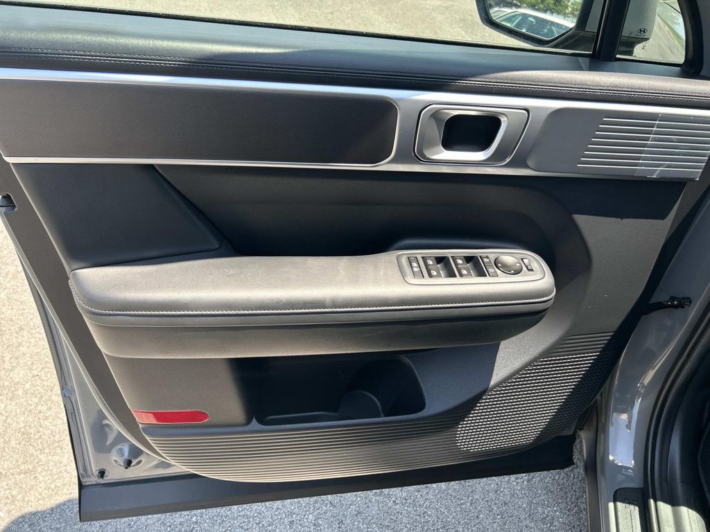 2025 Hyundai Santa Fe SEL - Photo 29