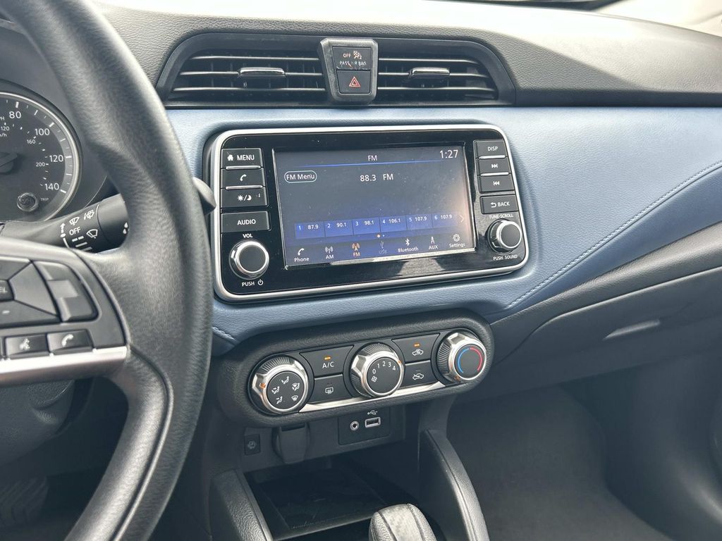 Used 2025 Nissan Versa Sedan