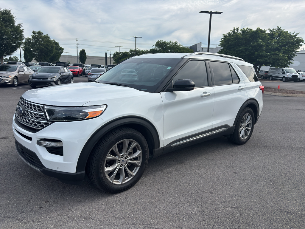 2022 Ford Explorer Limited RWD's photo