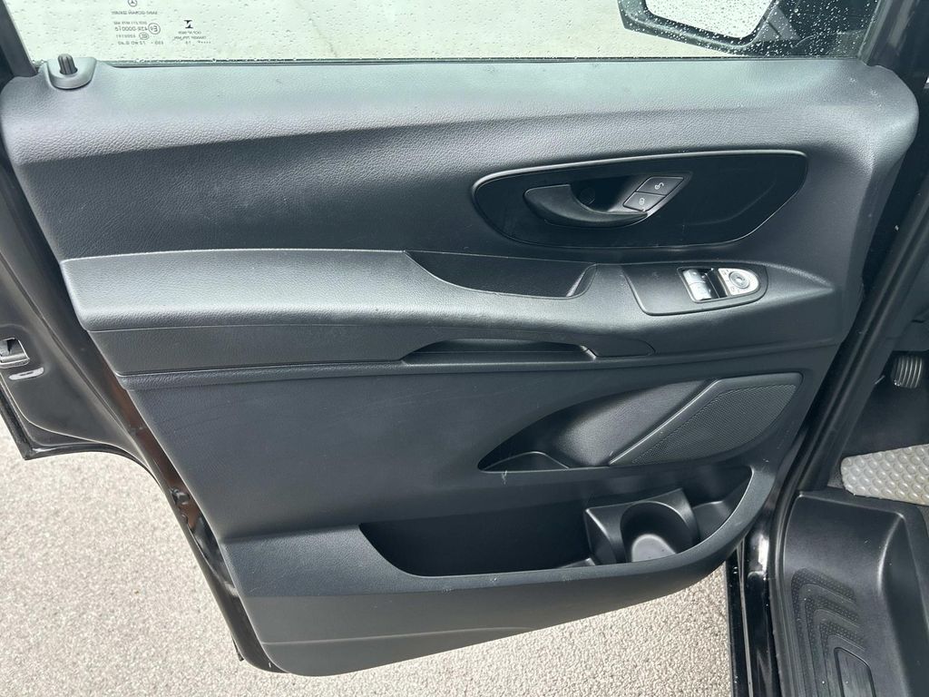 Used 2016 Mercedes-benz Metris Van