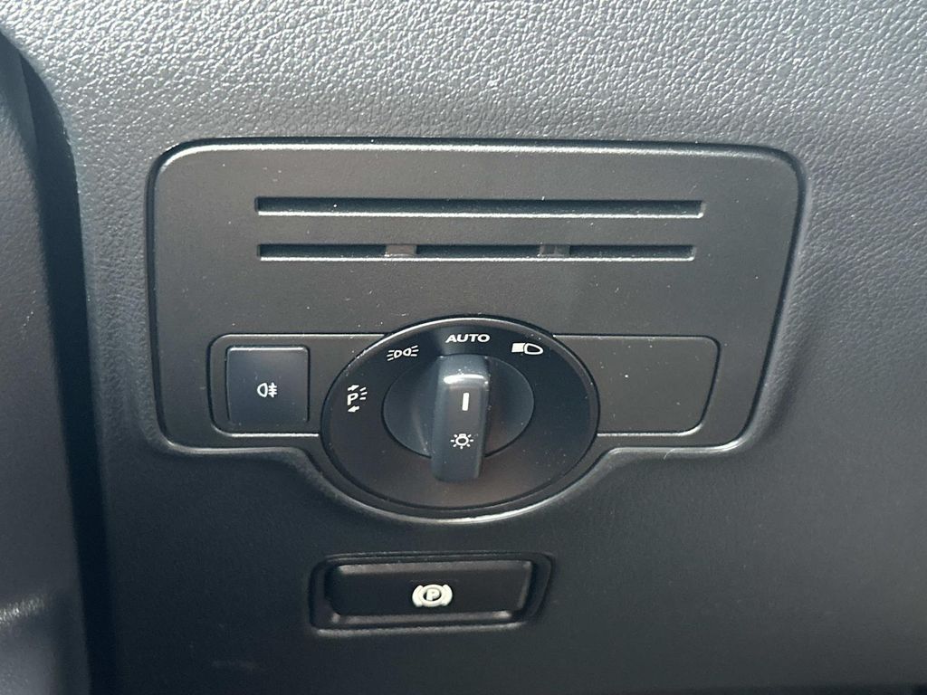 Used 2016 Mercedes-benz Metris Van