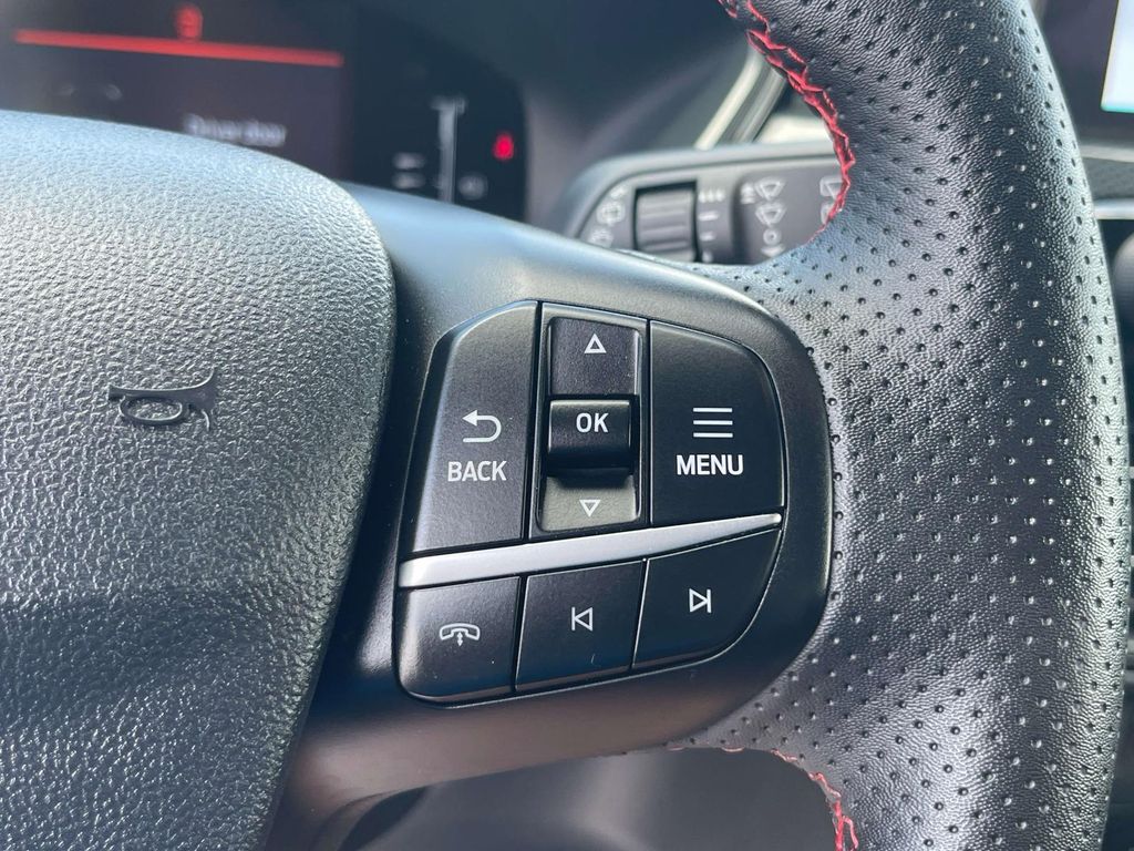 2023 Ford Escape ST-Line - Photo 40