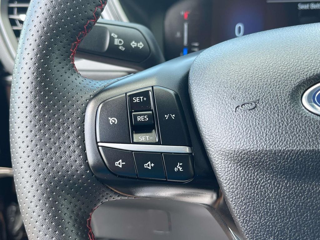 2023 Ford Escape ST-Line - Photo 39