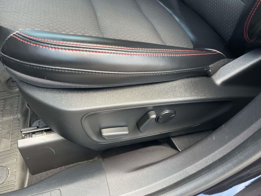 2023 Ford Escape ST-Line - Photo 38