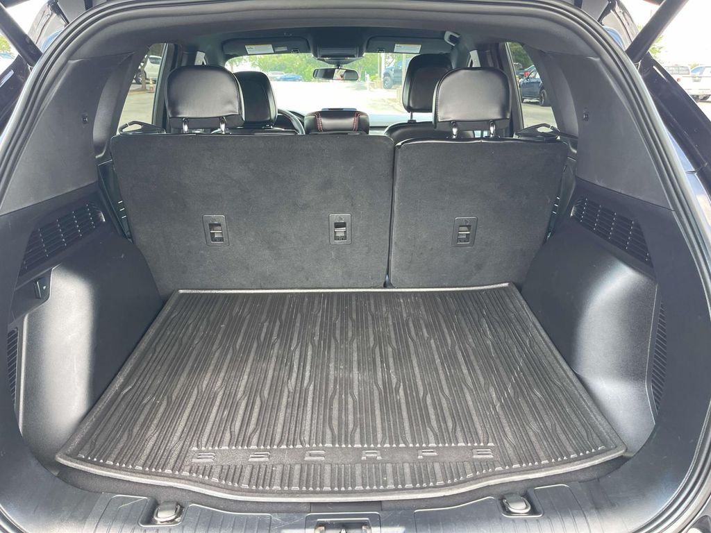 2023 Ford Escape ST-Line - Photo 28