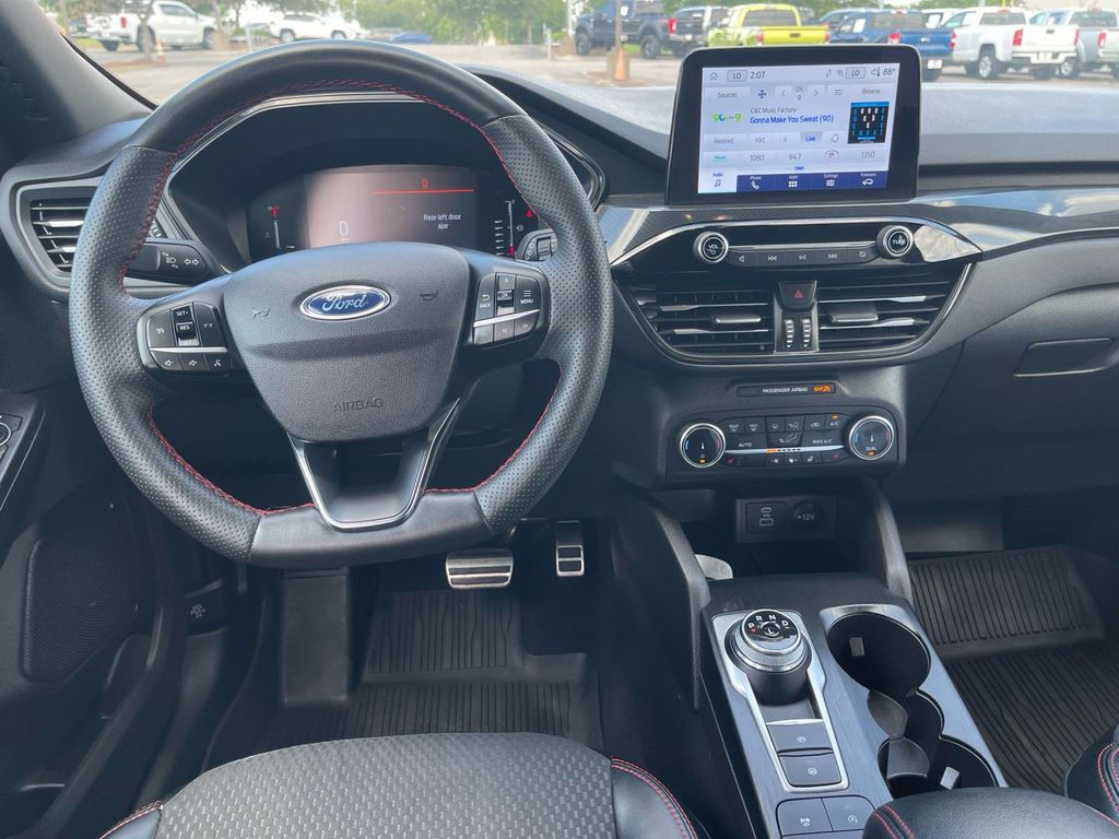 2023 Ford Escape ST-Line - Photo 16