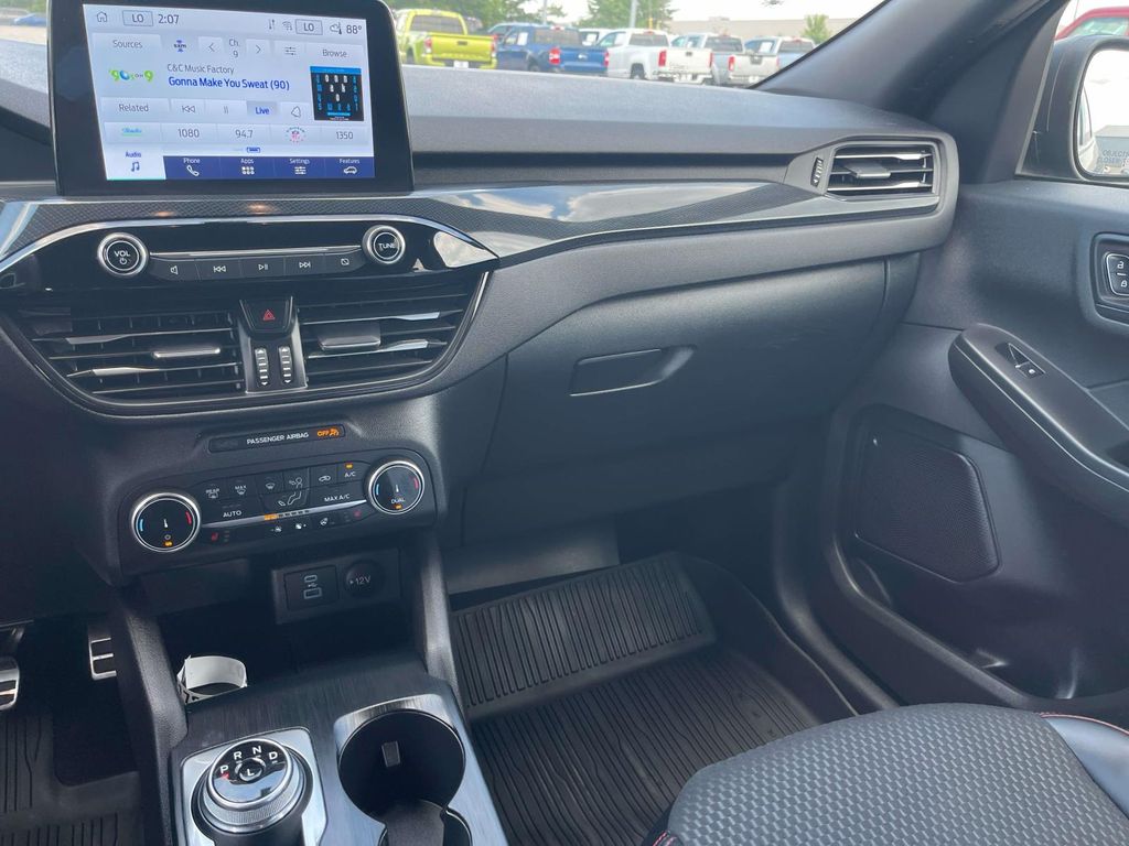 2023 Ford Escape ST-Line - Photo 17