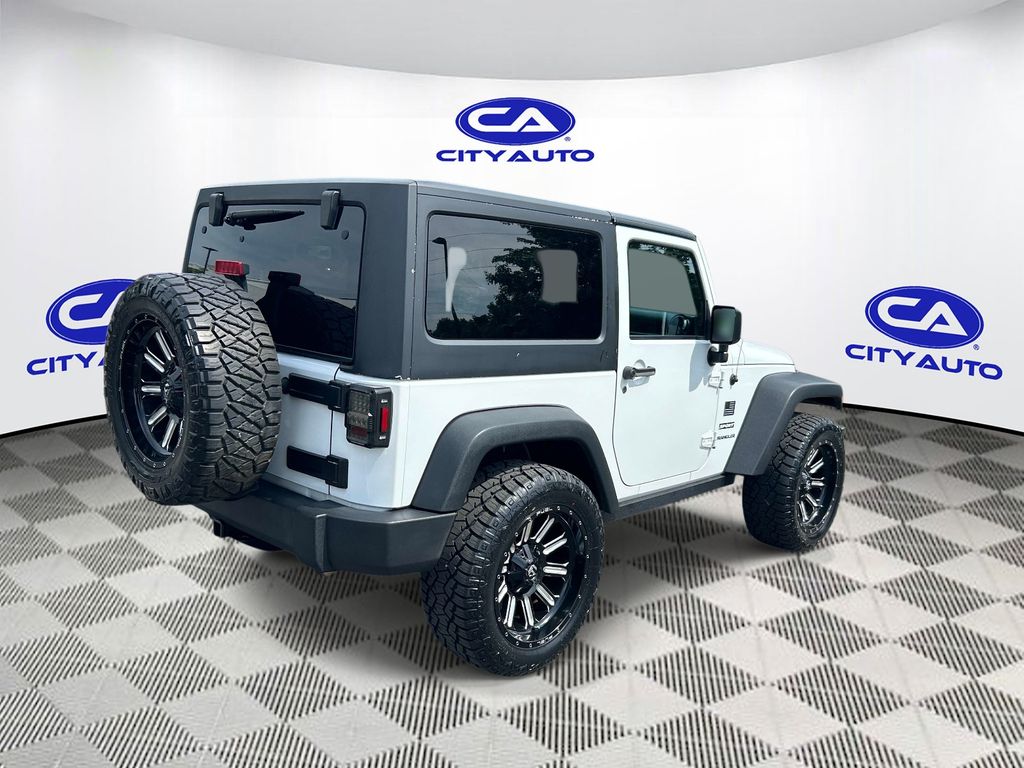 Used 2016 Jeep Wrangler SUV