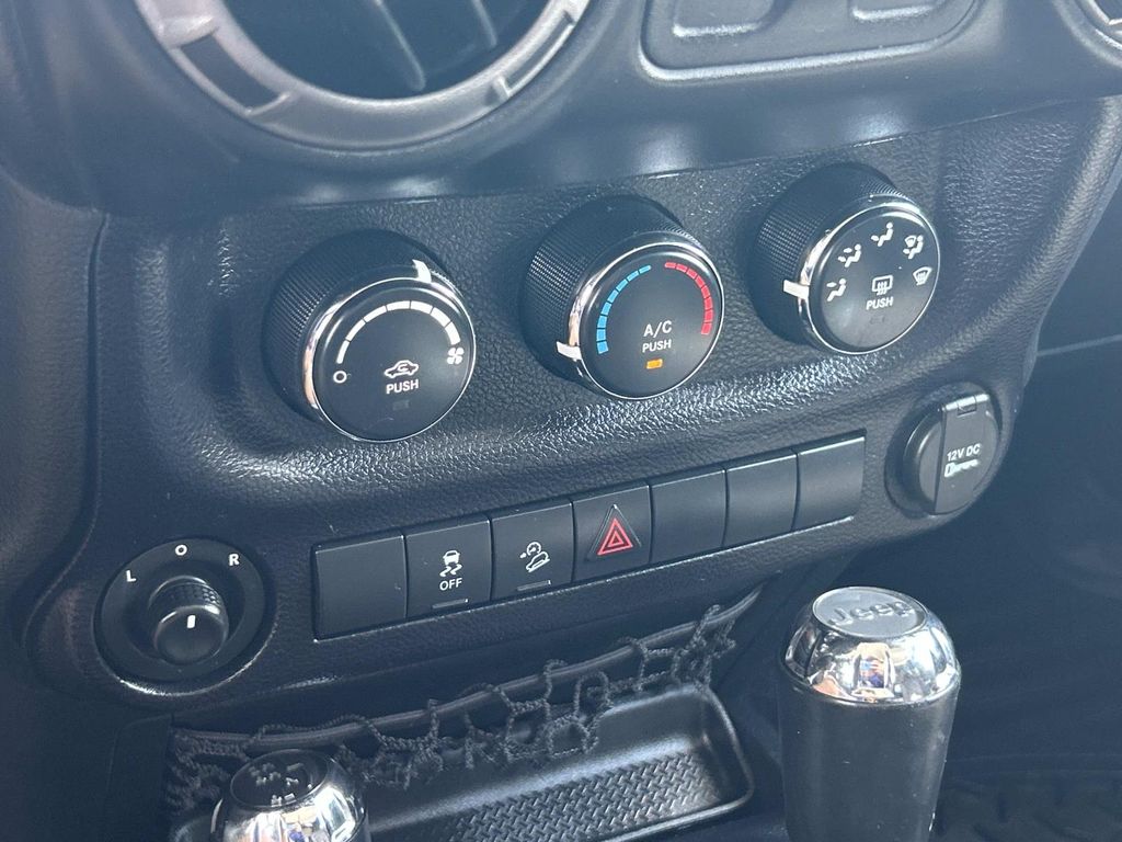 Used 2016 Jeep Wrangler SUV