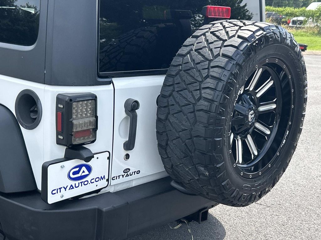 Used 2016 Jeep Wrangler SUV