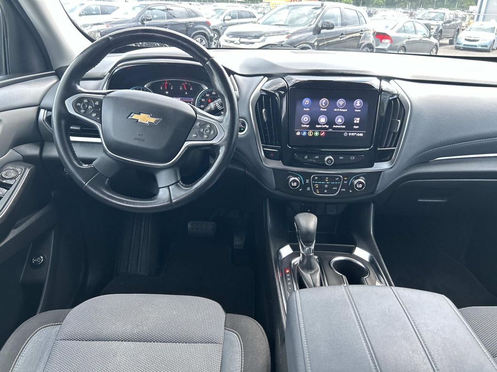 Used 2021 Chevrolet Traverse SUV