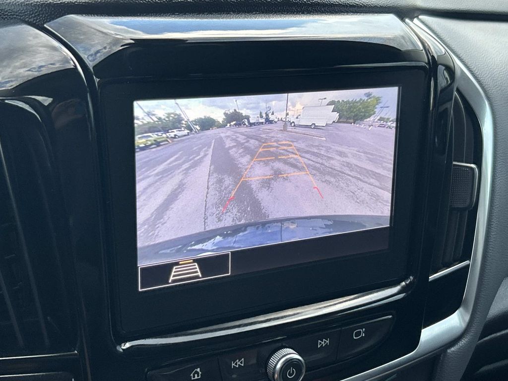 Used 2021 Chevrolet Traverse SUV