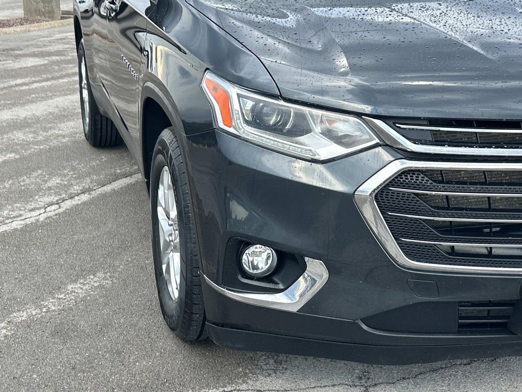 Used 2021 Chevrolet Traverse SUV