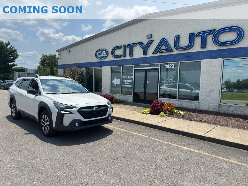 2023 Subaru Outback Premium's photo
