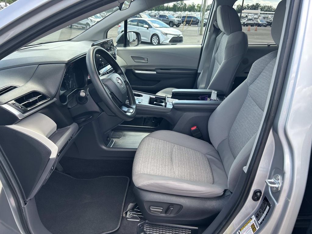 Used 2024 Toyota Sienna Van