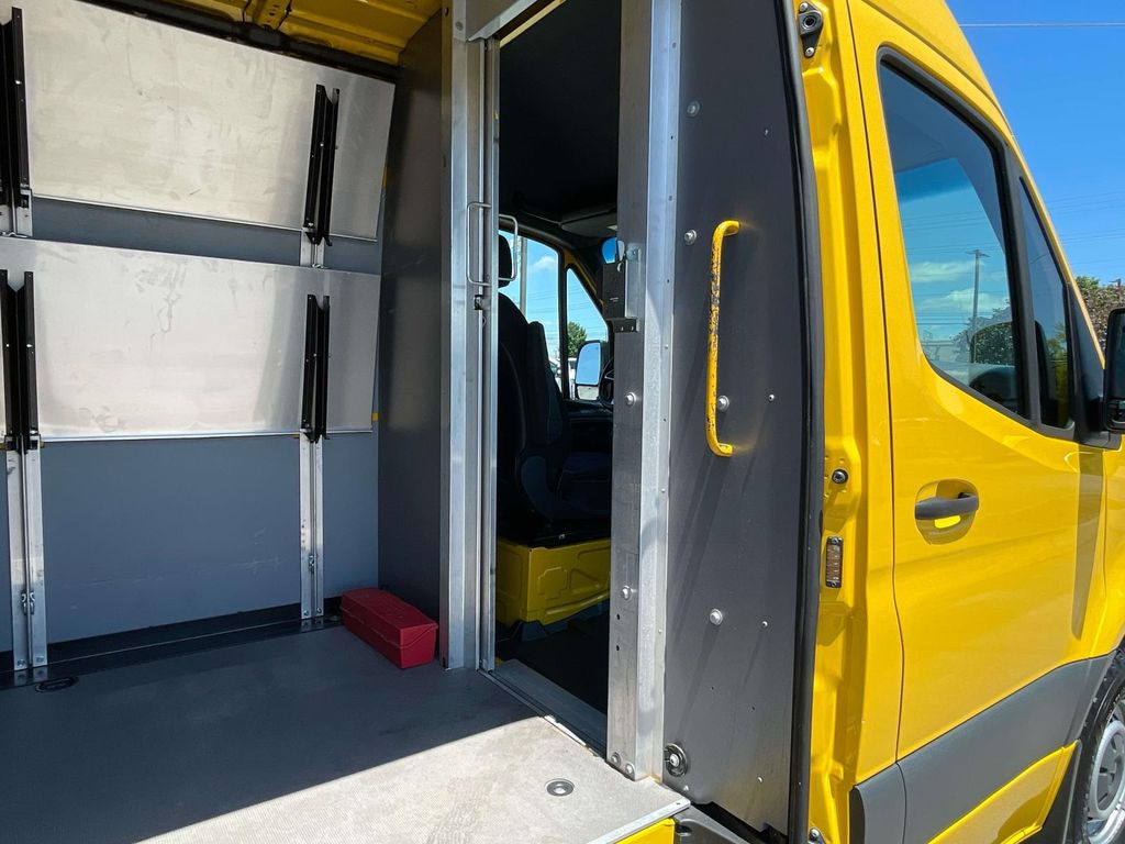 Used 2021 Mercedes-benz Sprinter 2500 Van