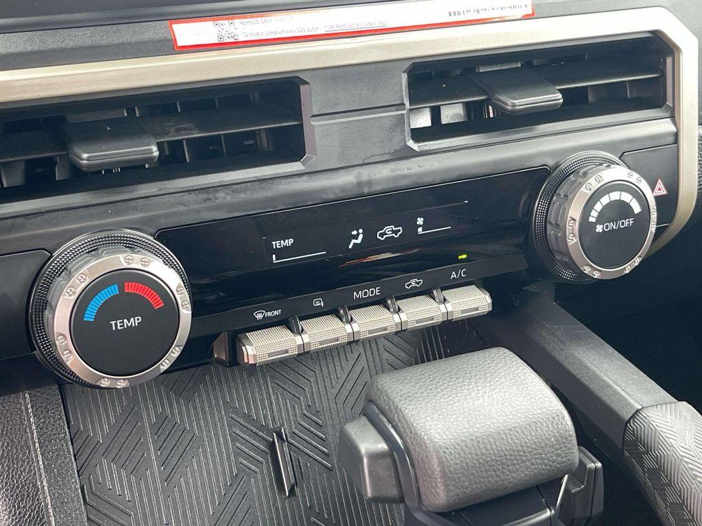 Used 2025 Toyota Tacoma Truck