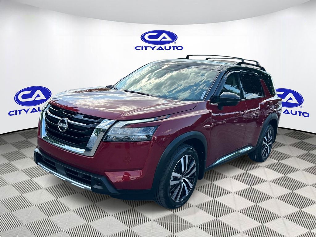 Vehicle photo 8