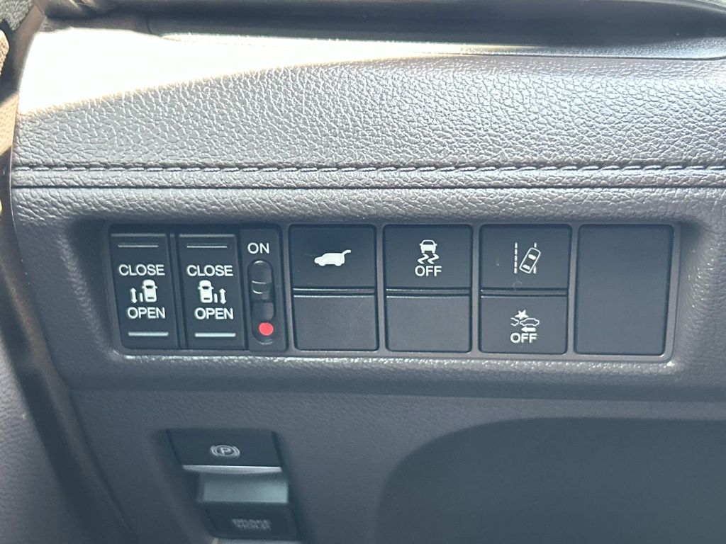 Used 2020 Honda Odyssey Van