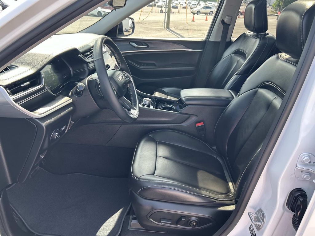 Used 2023 Jeep Grand Cherokee L SUV