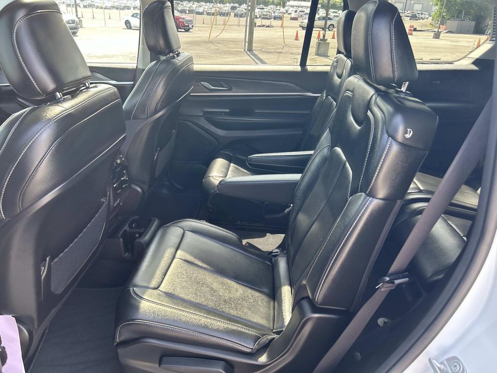 Used 2023 Jeep Grand Cherokee L SUV