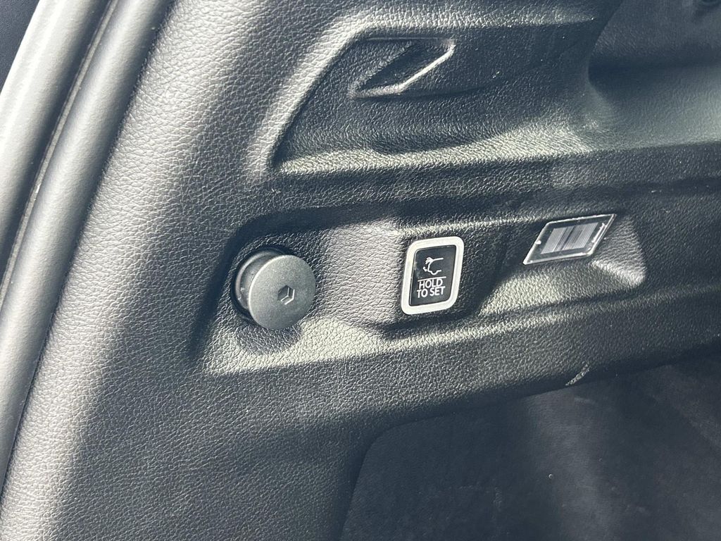 Used 2023 Jeep Grand Cherokee L SUV