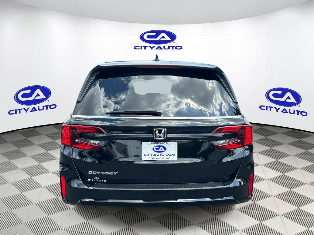 Used 2025 Honda Odyssey Van