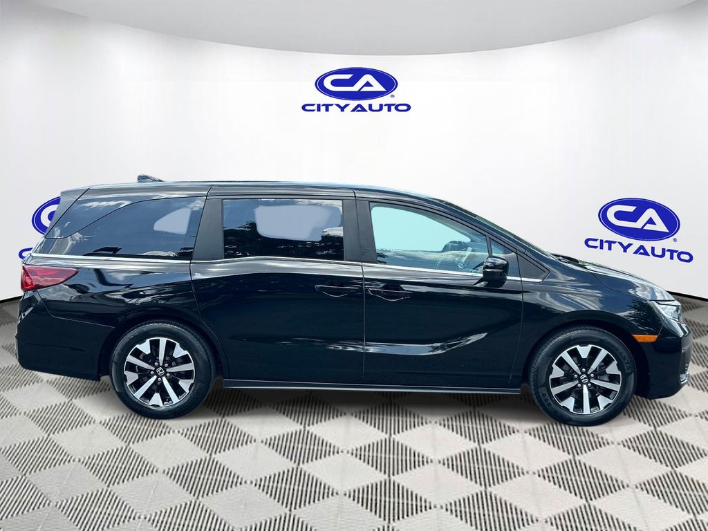 Used 2025 Honda Odyssey Van