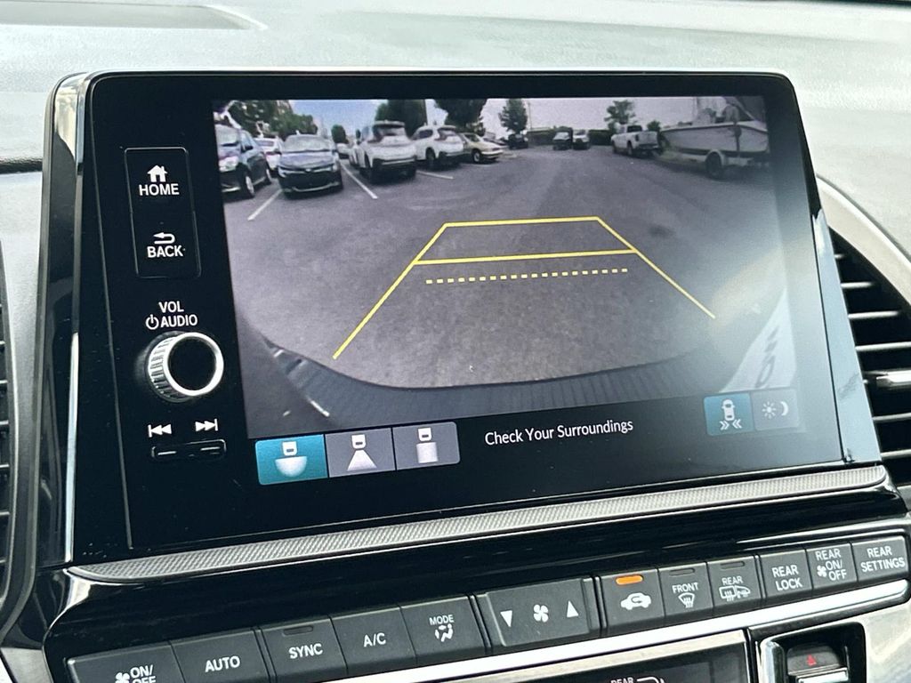Used 2025 Honda Odyssey Van