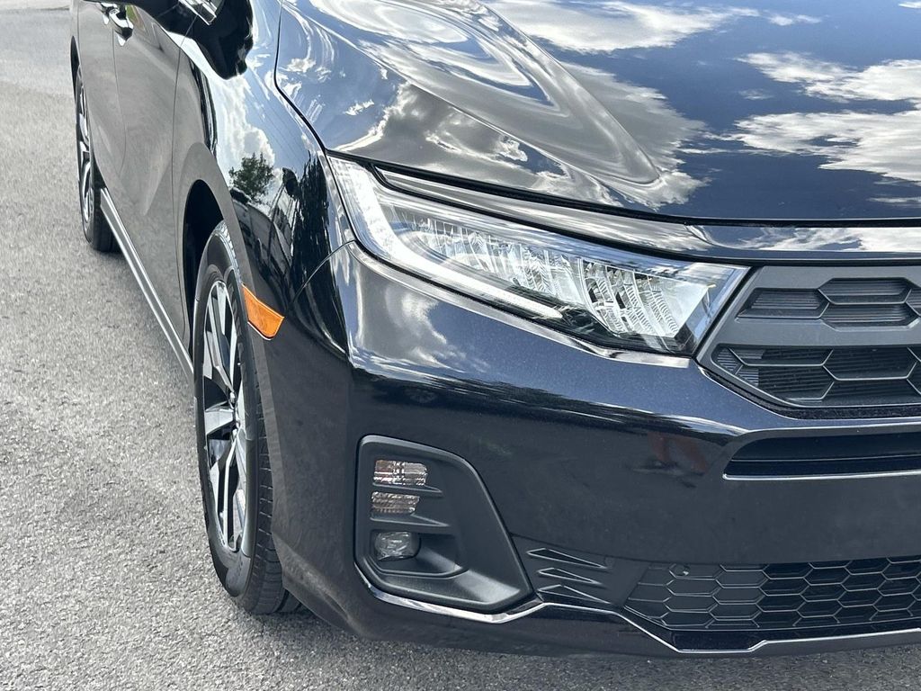 Used 2025 Honda Odyssey Van