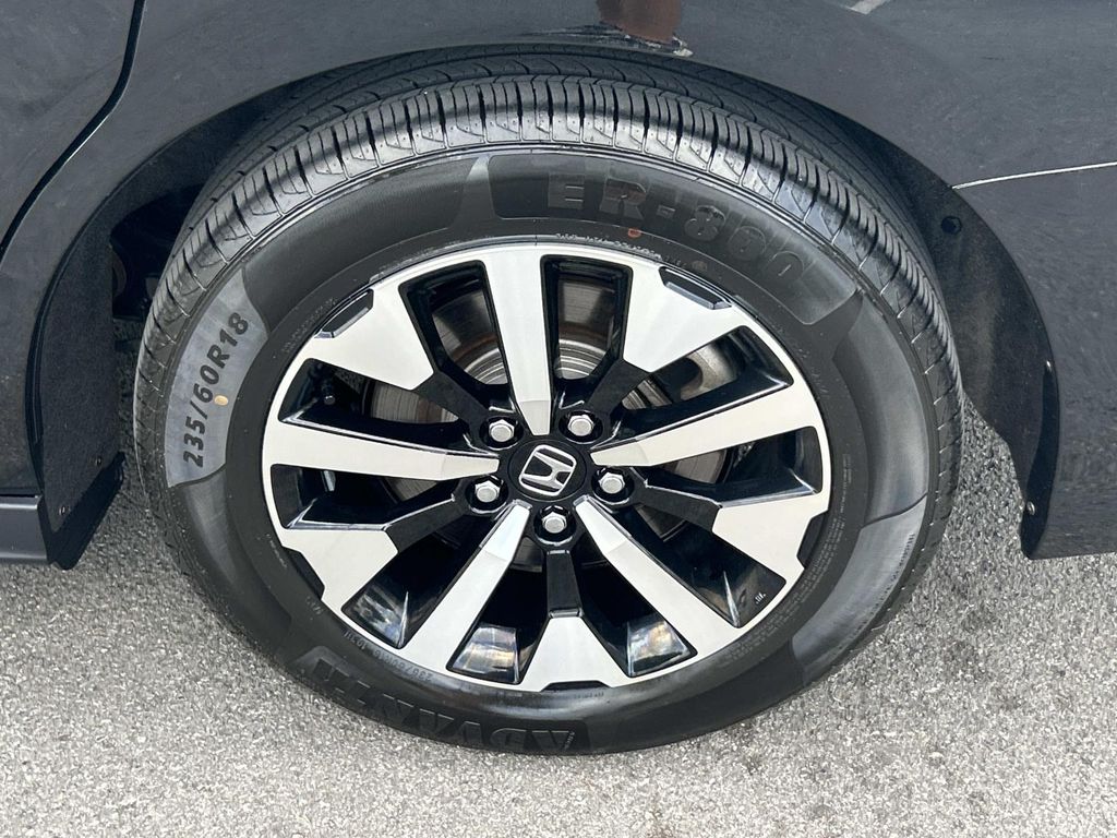 Used 2025 Honda Odyssey Van
