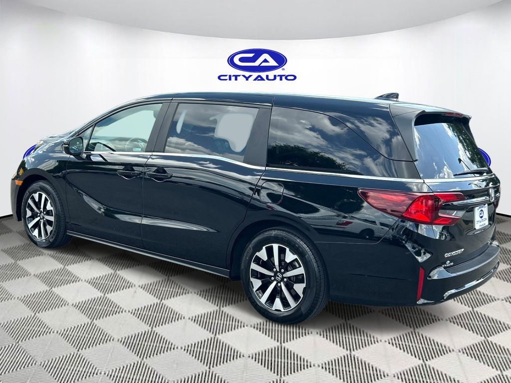 Used 2025 Honda Odyssey Van