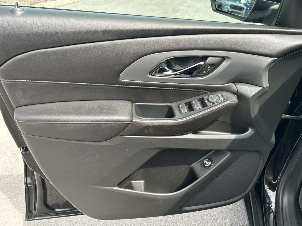 Used 2022 Chevrolet Traverse SUV