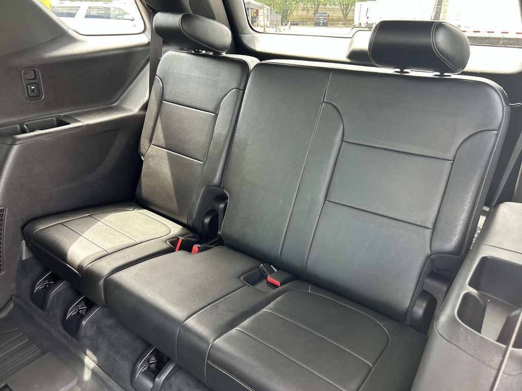 Used 2022 Chevrolet Traverse SUV